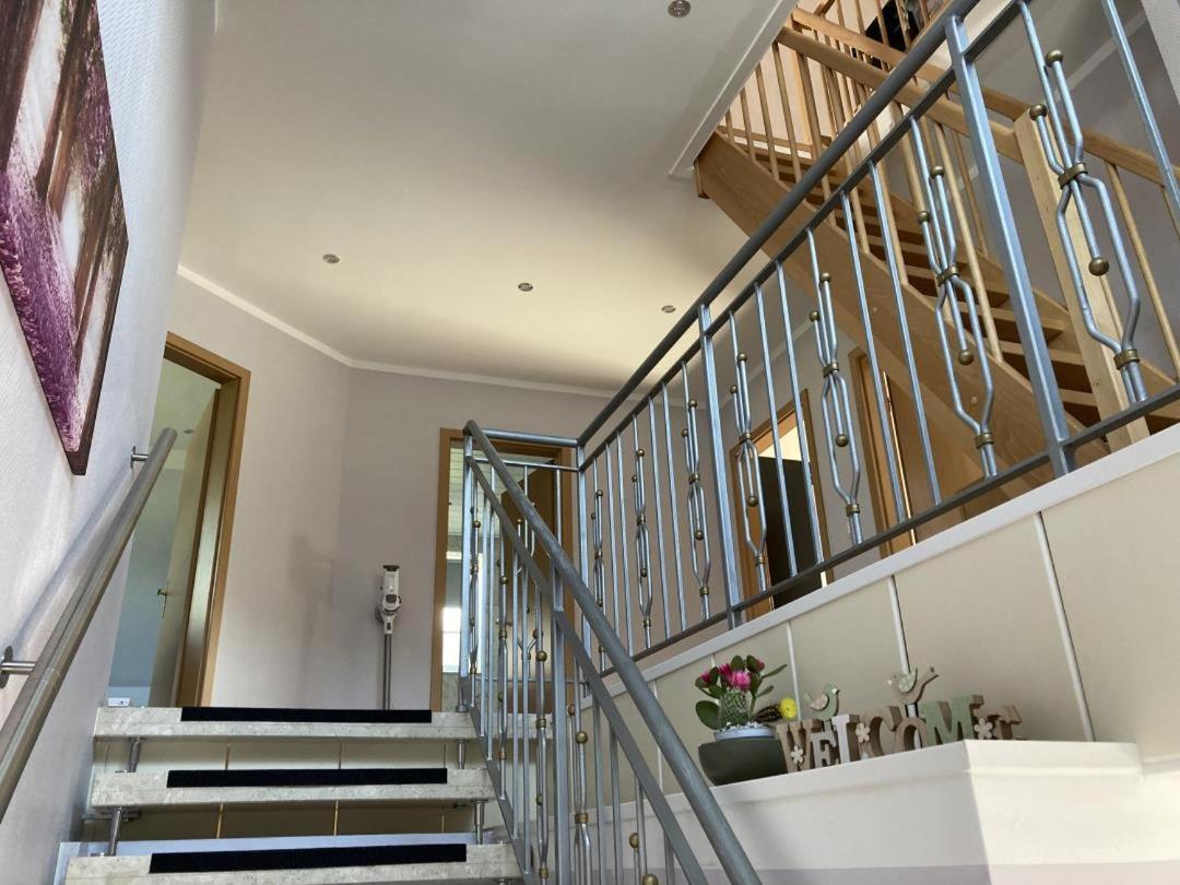 Neu Ferienwohnung Hofmann Χούζουμ Εξωτερικό φωτογραφία