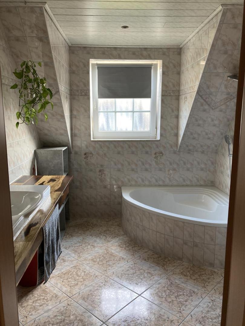 Neu Ferienwohnung Hofmann Χούζουμ Εξωτερικό φωτογραφία