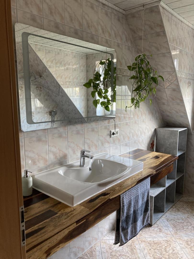 Neu Ferienwohnung Hofmann Χούζουμ Εξωτερικό φωτογραφία